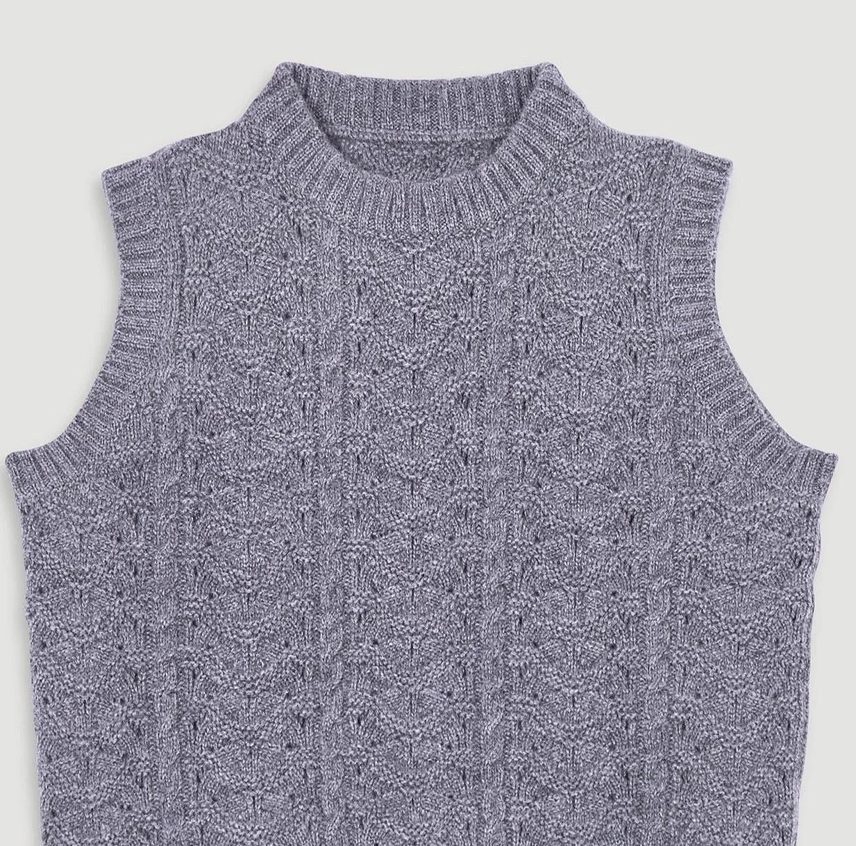 AW-24-O6-LACE-CABLE-VEST-_-4-PLY-CASHMERE-_-COLOR-THUNDER-_-CIF-%25EF%25BF%25BD-120.jpg