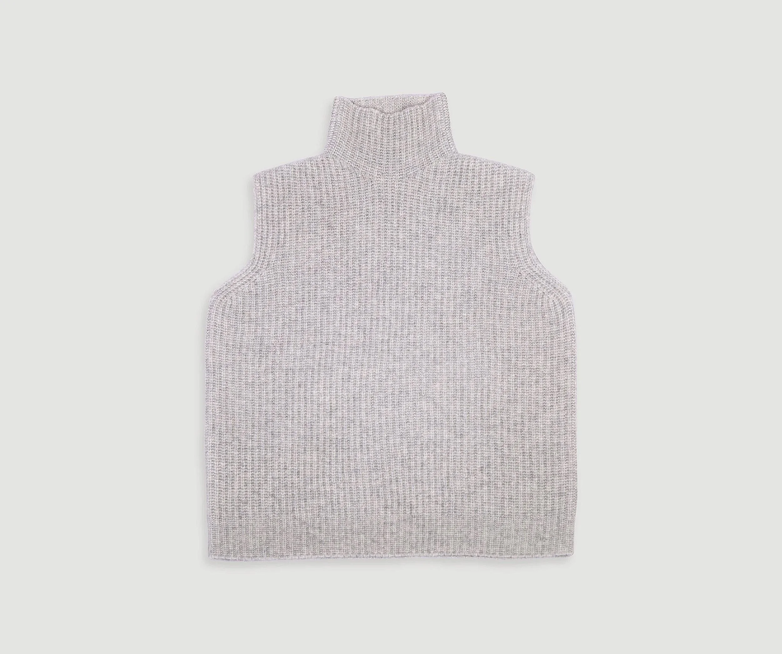 SLEEVELESS