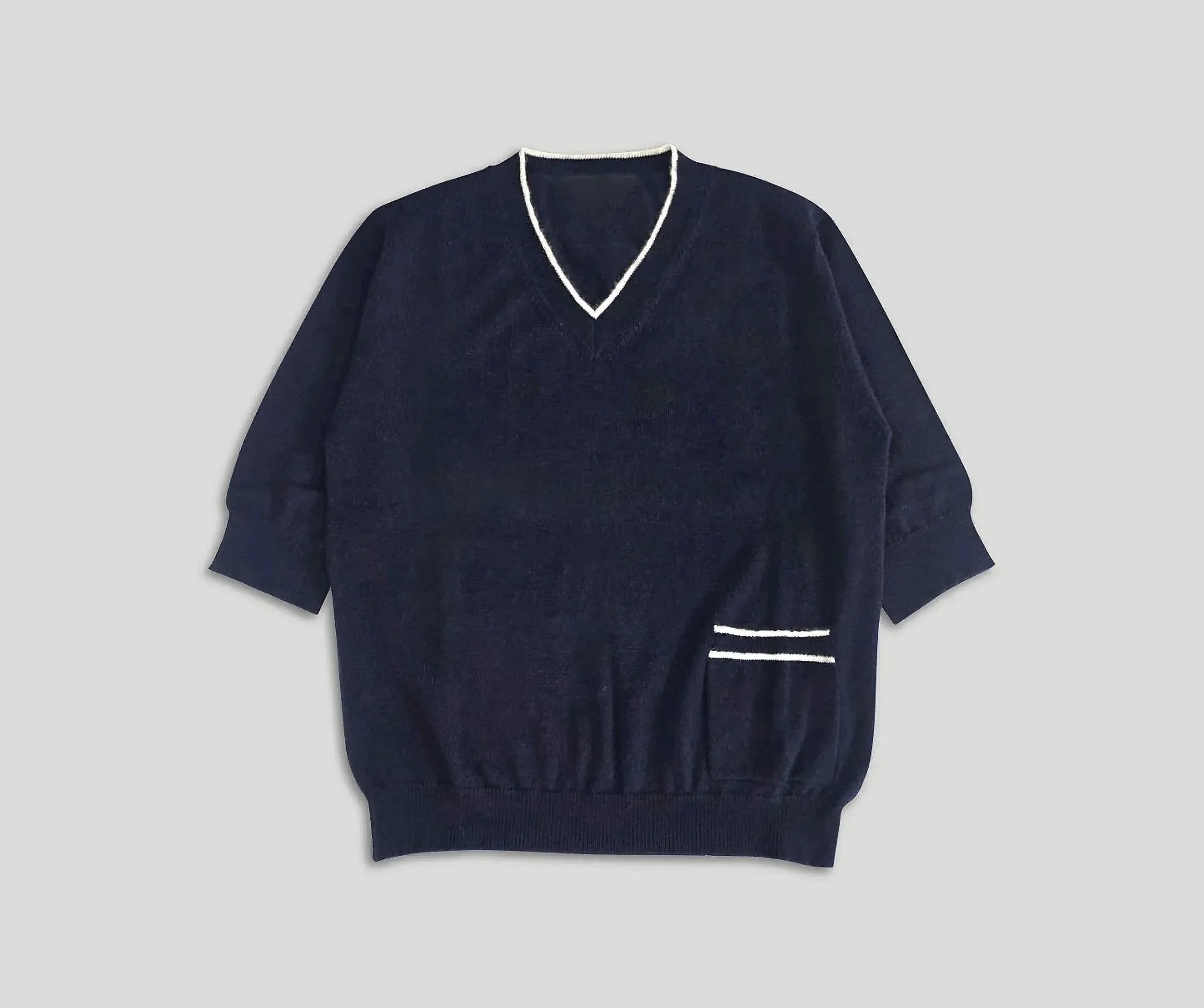V NECK POCKET