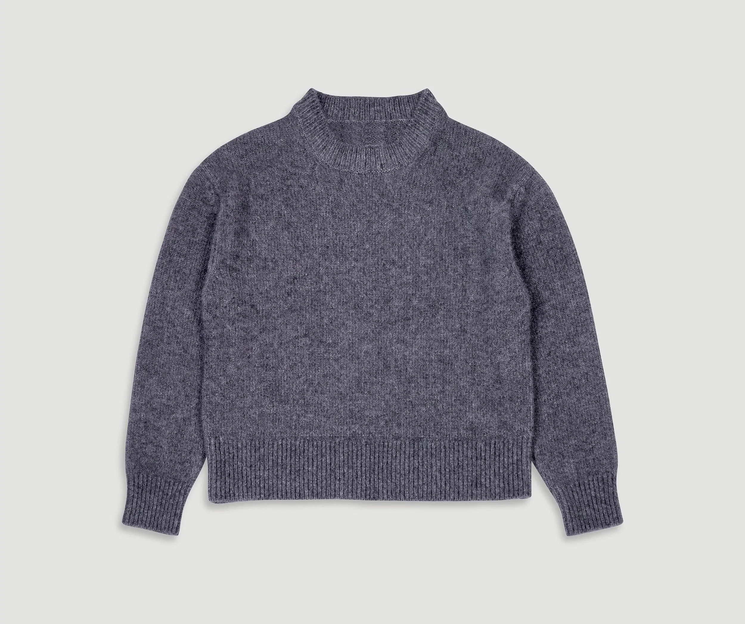 PLAIN CREW NECK