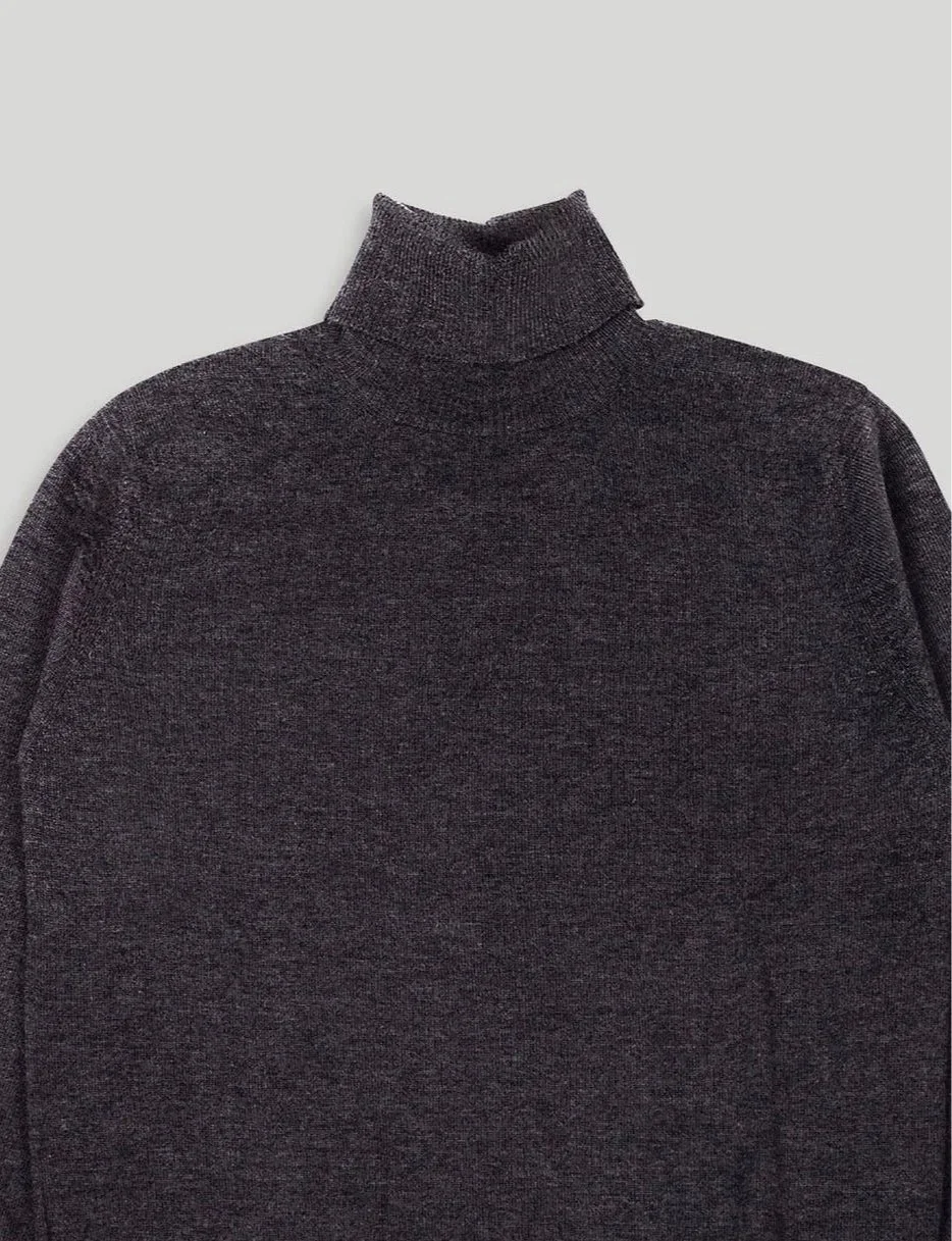 AW-25-18-LIGHT-TURTLENECK-WITH-BACK-RIB-DETAILS-_-2-PLY-CASHMERE-_-COLOR-THUNDER-_-CIF-%25EF%25BF%25BD-136-1.jpg
