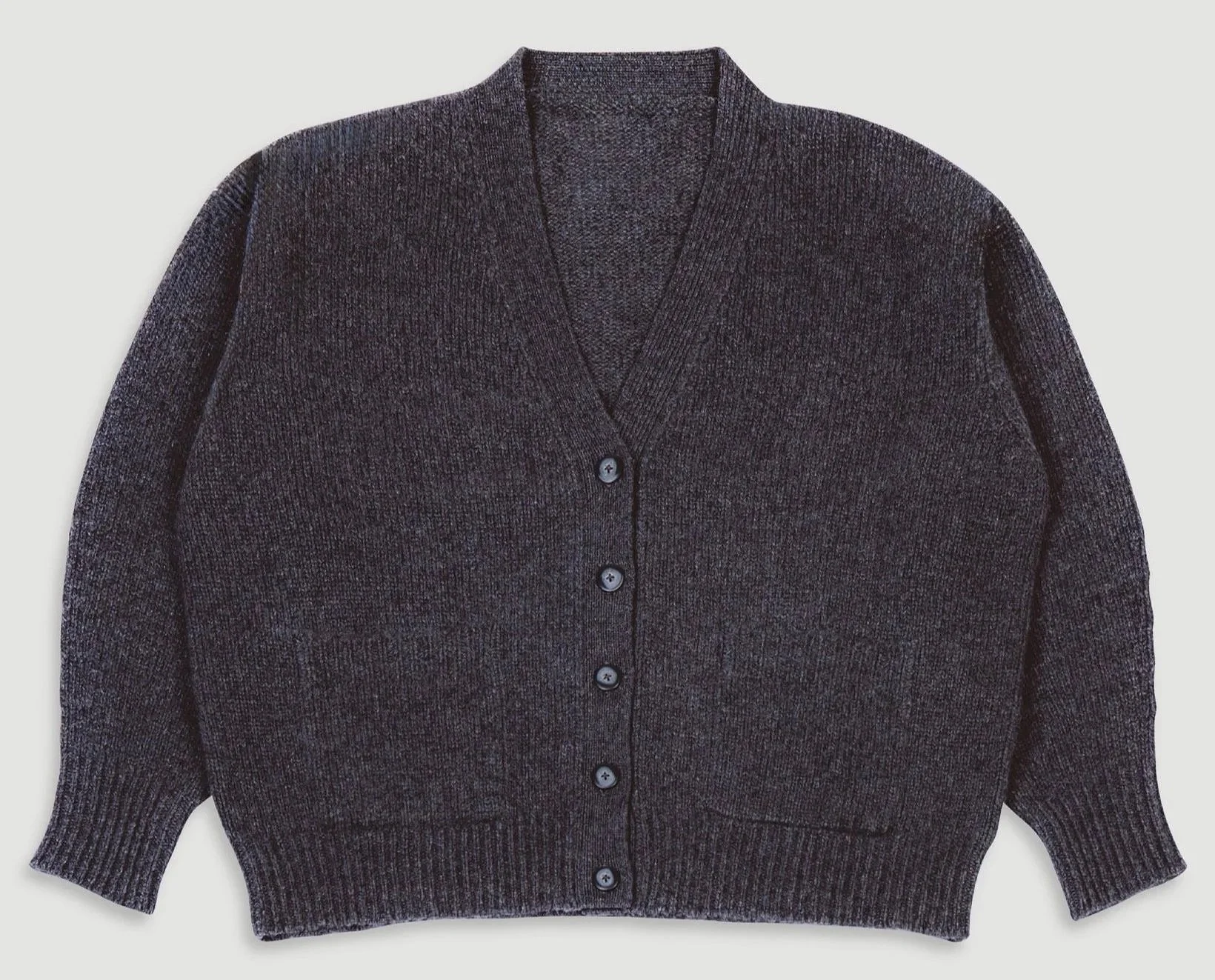 AW-25-50-SHORT-V-NECK-CARDIGAN-_-5-PLY-CASHMERE-_-CIF-%25EF%25BF%25BD-255.00-_-EU-349-E-_-AVAILABLE-IN-4-PLY-CIF-%25EF%25BF%25BD-199.00-1.jpg