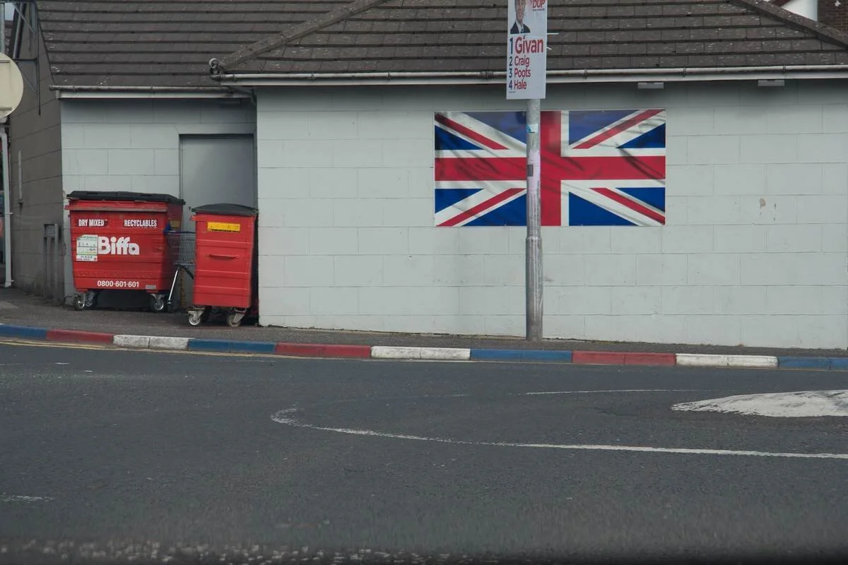 Kerb stone in colours of British flag