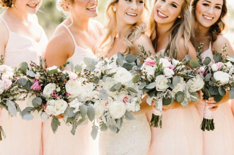 Laurel Loves || Beautiful Bouquets