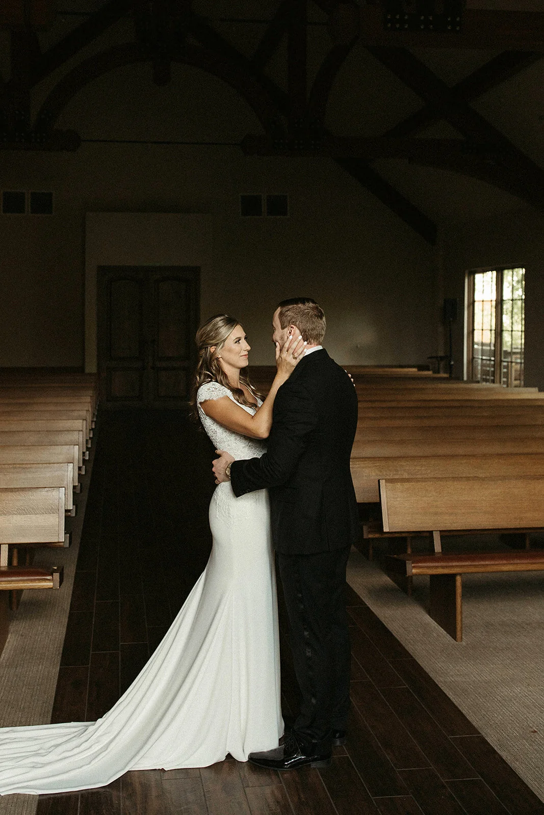 SteritzWedding_TheLaurelGrapevineTX_MadisonKatlinPhotography-4-8.jpg