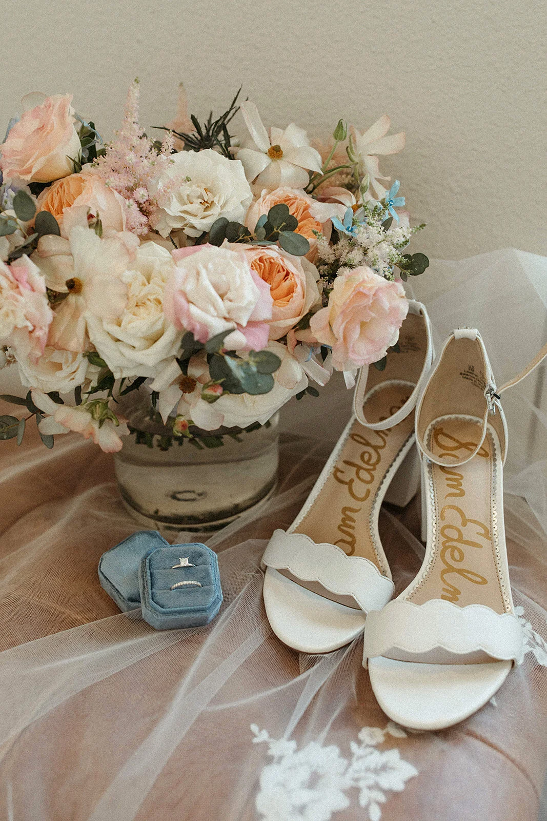 SteritzWedding_TheLaurelGrapevineTX_MadisonKatlinPhotography-2-4.jpg