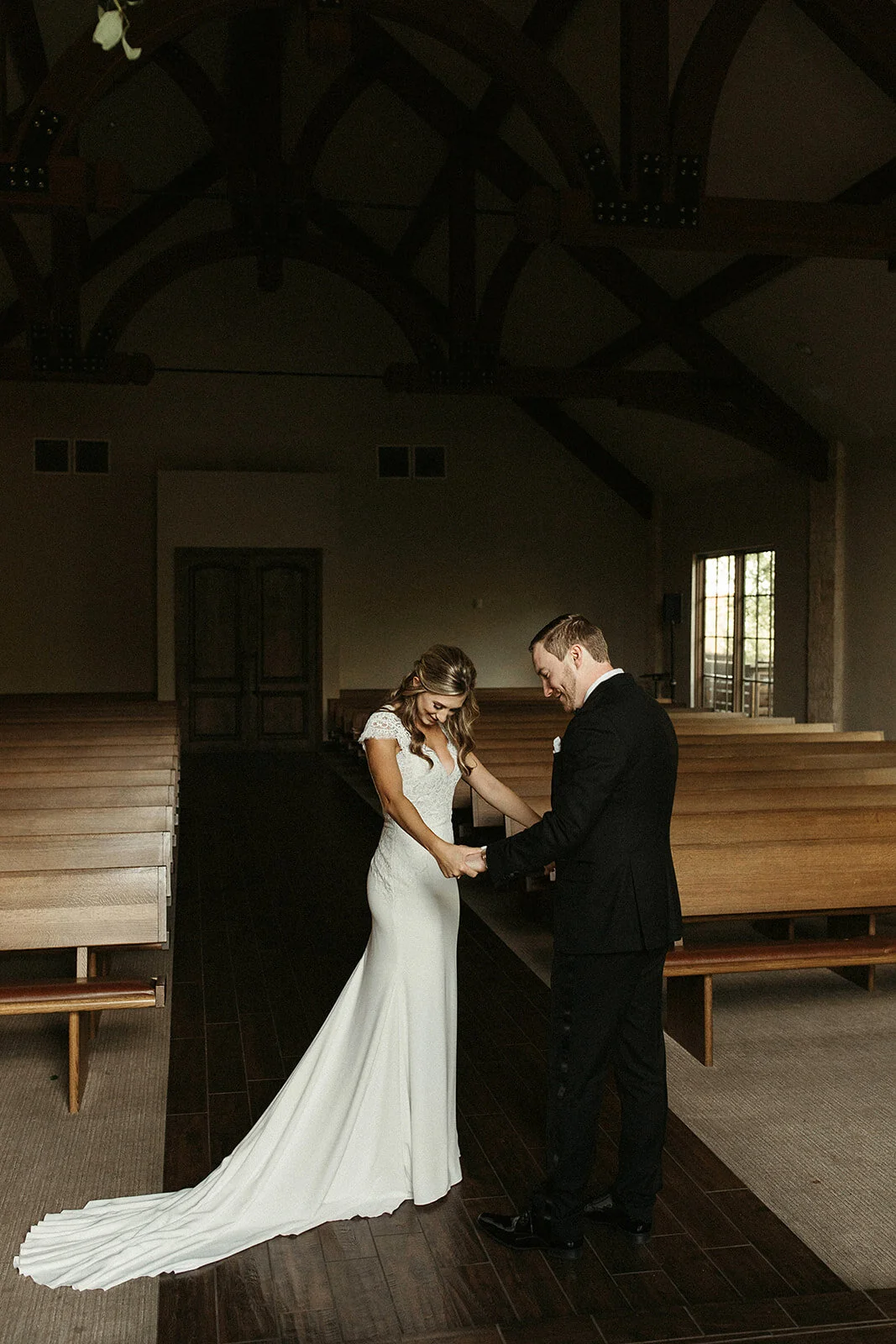 SteritzWedding_TheLaurelGrapevineTX_MadisonKatlinPhotography-4-11.jpg