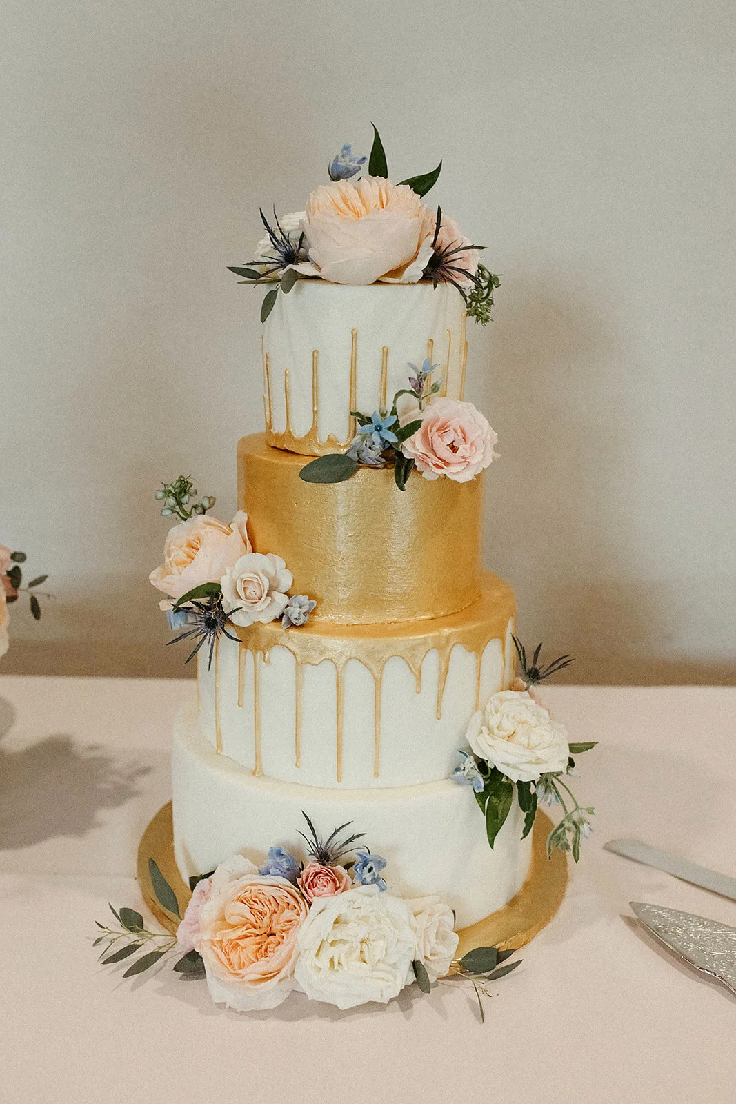 SteritzWedding_TheLaurelGrapevineTX_MadisonKatlinPhotography-9.jpg