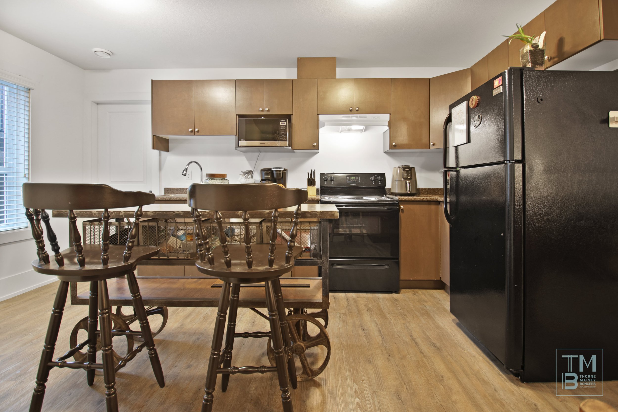 28 SuiteKitchen1.jpg