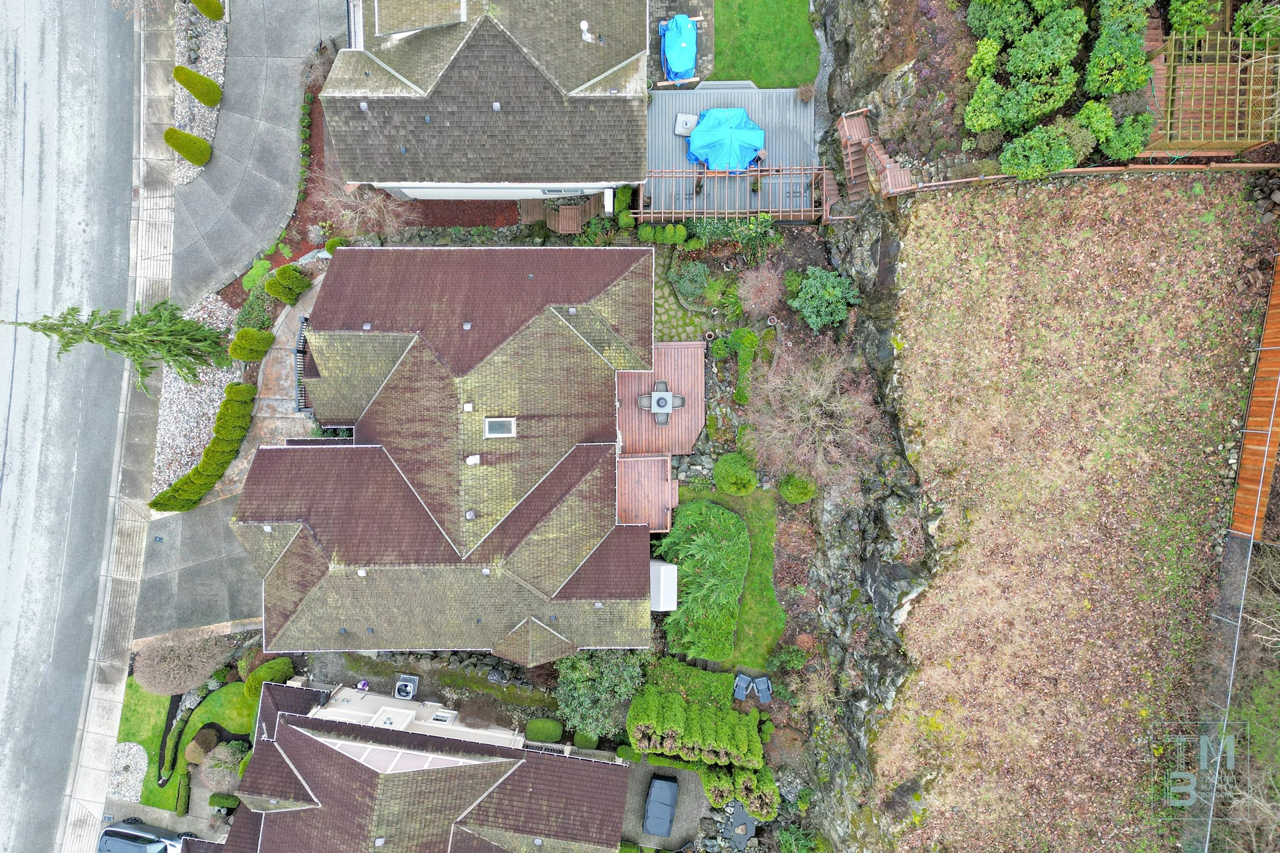 39 DJIOverBackyard.jpg