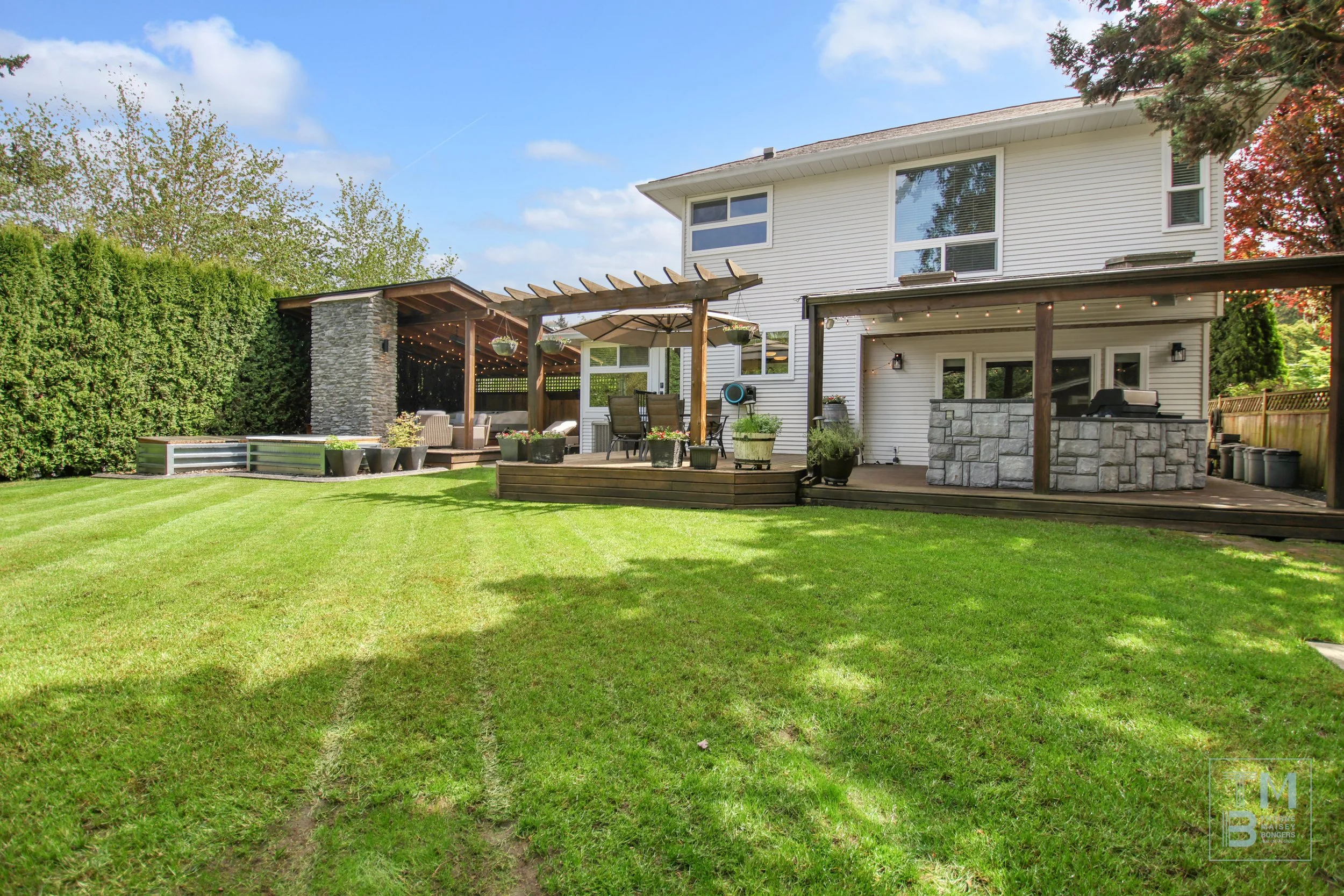 Backyard1.jpg