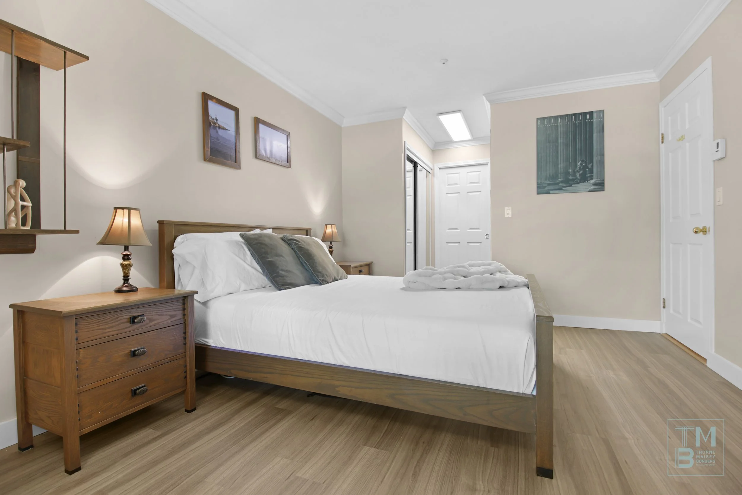20 PrimaryBDRM1.jpg
