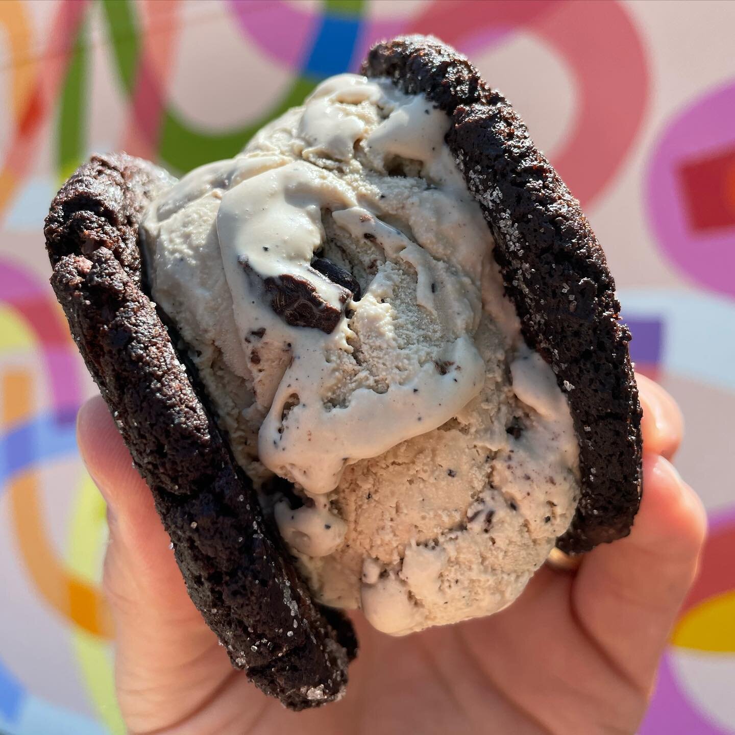 Sweeping generalization alert 🚨: dads like coffee; dads like ice cream&hellip;This espresso-chip ice cream cookie sandwich has you covered on both! Happy Dad&rsquo;s Day to all you fathers and father figures out there! #coffeeicecream #happyfathersd