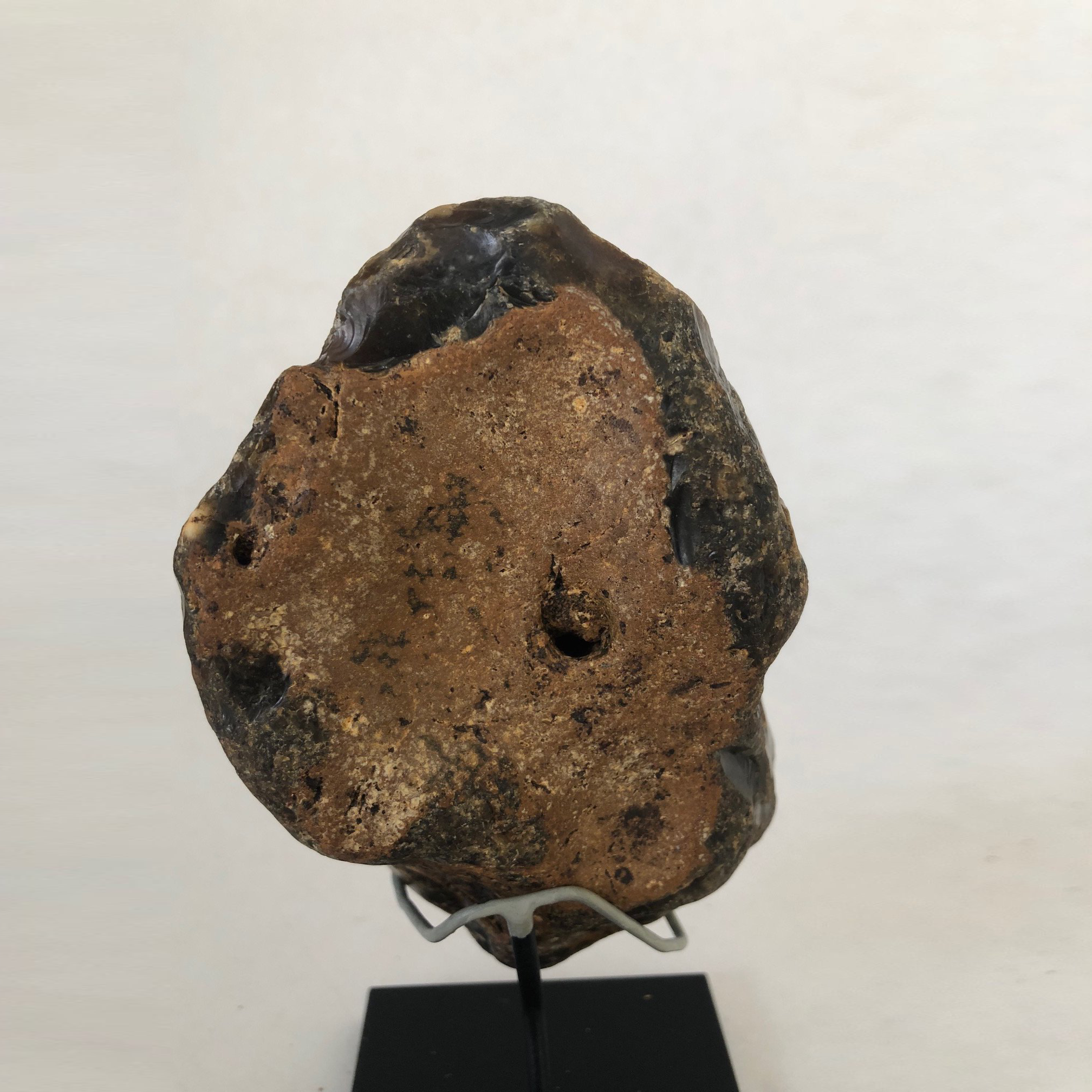 Lower_Paleolithic_Handaxe_3_squared.png