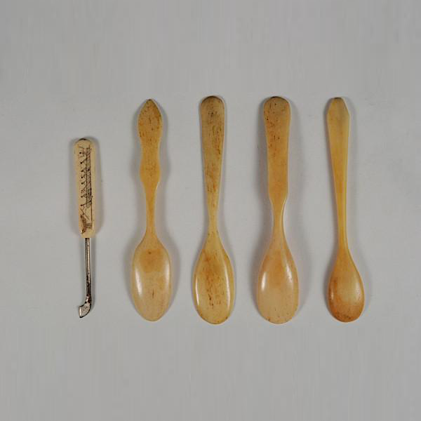 eskimo_trade_utensils_engraved_2_squared.png
