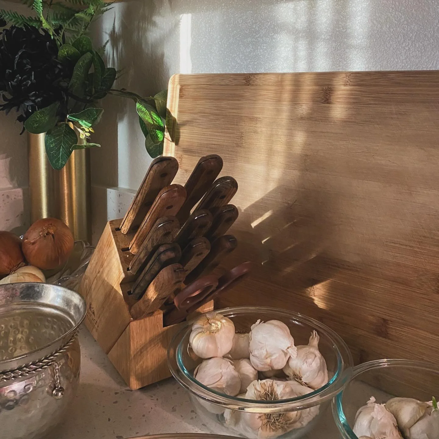 Someone said I&rsquo;m in my @marthastewart48 season and I said, &ldquo;Actually, yeah I am 😅&rdquo; &mdash; or perhaps I&rsquo;ve been in this season and I strayed &hellip; Welp, here&rsquo;s to being back.

#oldsouls #younghearts #filipinocuisine 