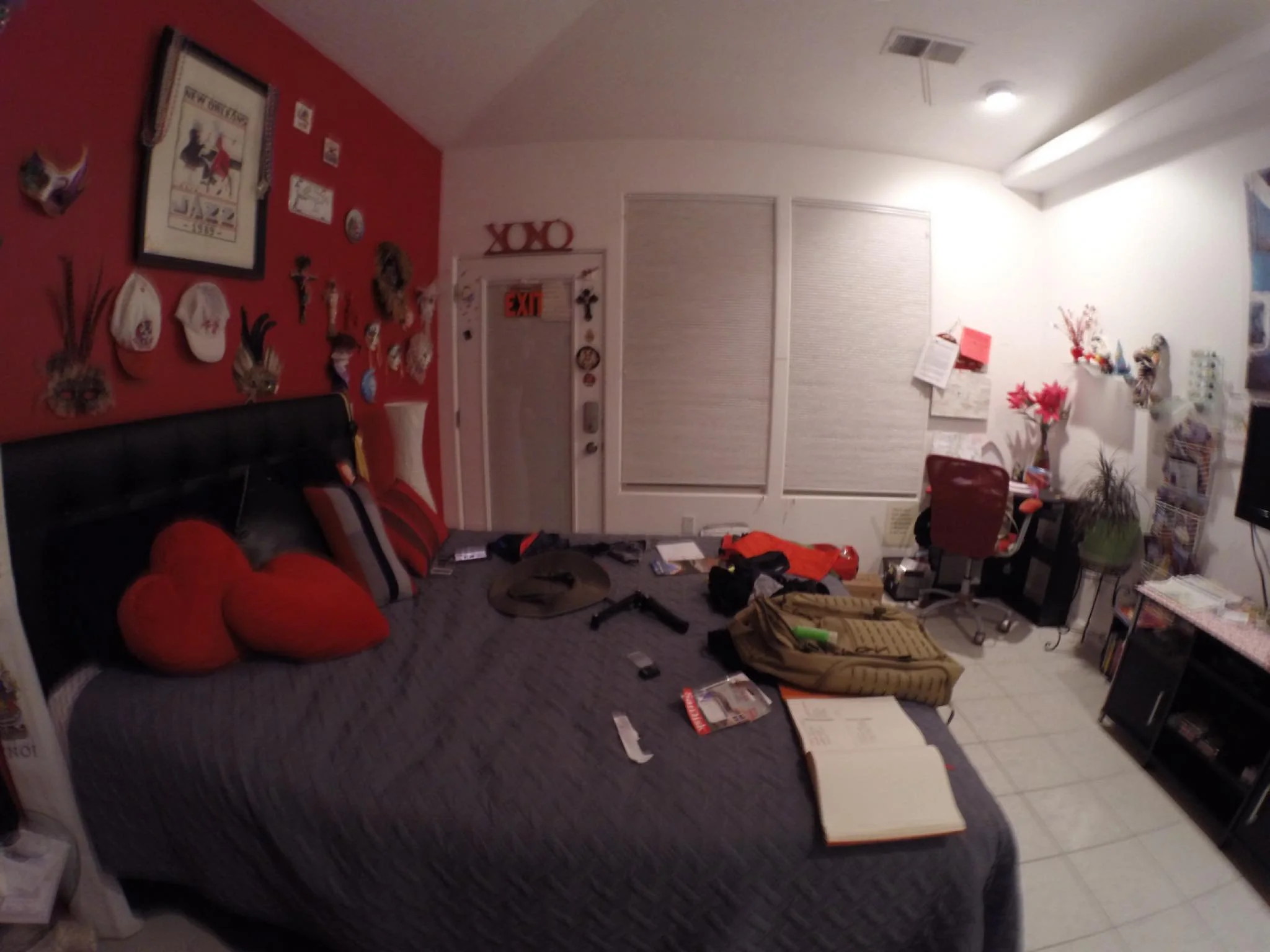 In honor of Valentine&rsquo;s Day and self-love: Throwback to my @airbnb in Hurricane, UT for my Zion solo trip. June 1-4, 2018 🥰

#zionnationalpark #zion #hikingtrips #mothernature #utahrocks