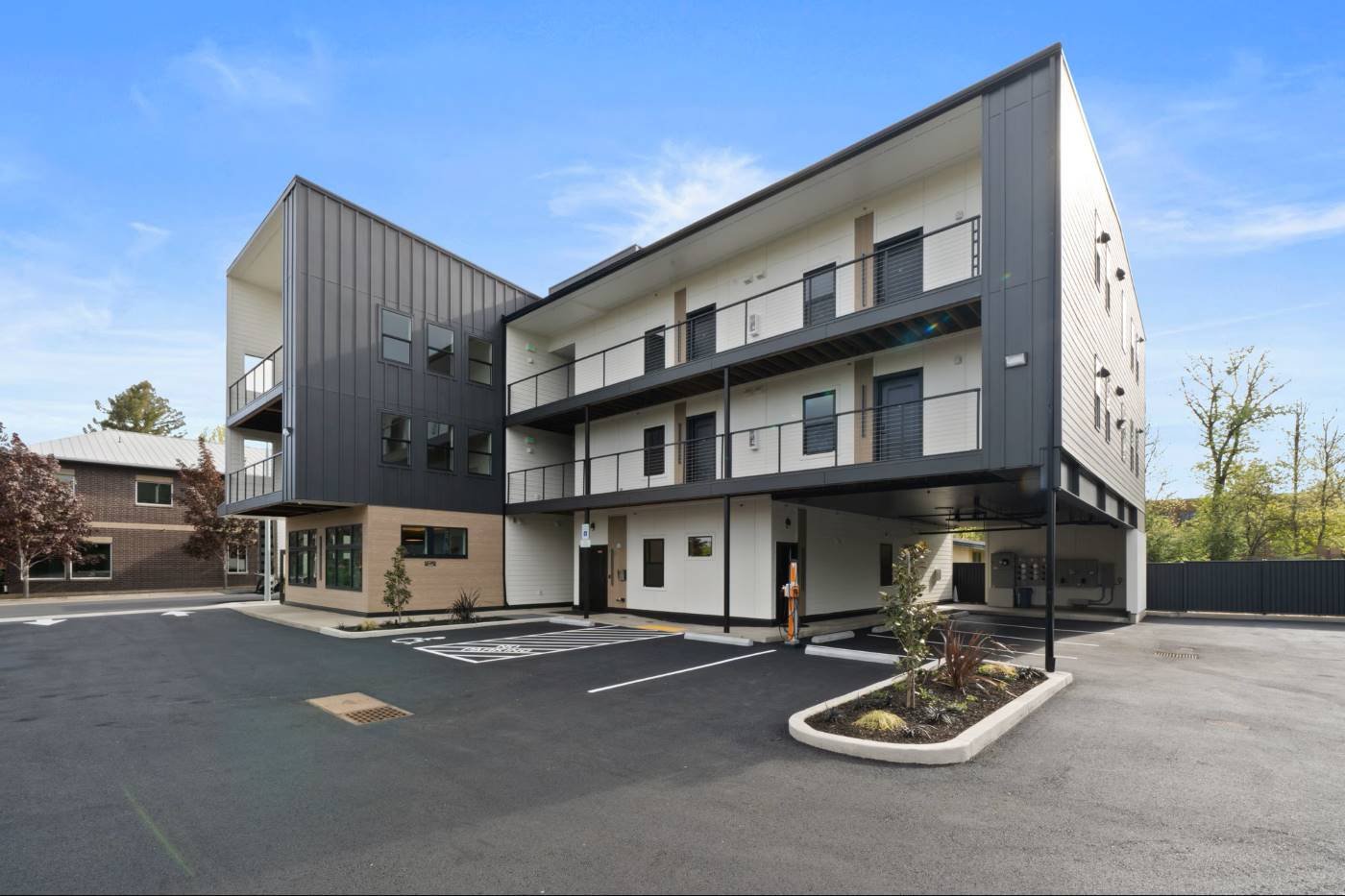 boardwalk-place-portland-or-building-photo (9).jpg