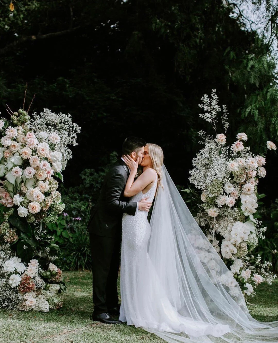 Love looks like this 💕 ⠀⠀⠀⠀⠀⠀⠀⠀⠀
⠀⠀⠀⠀⠀⠀⠀⠀⠀
@beksmithimages