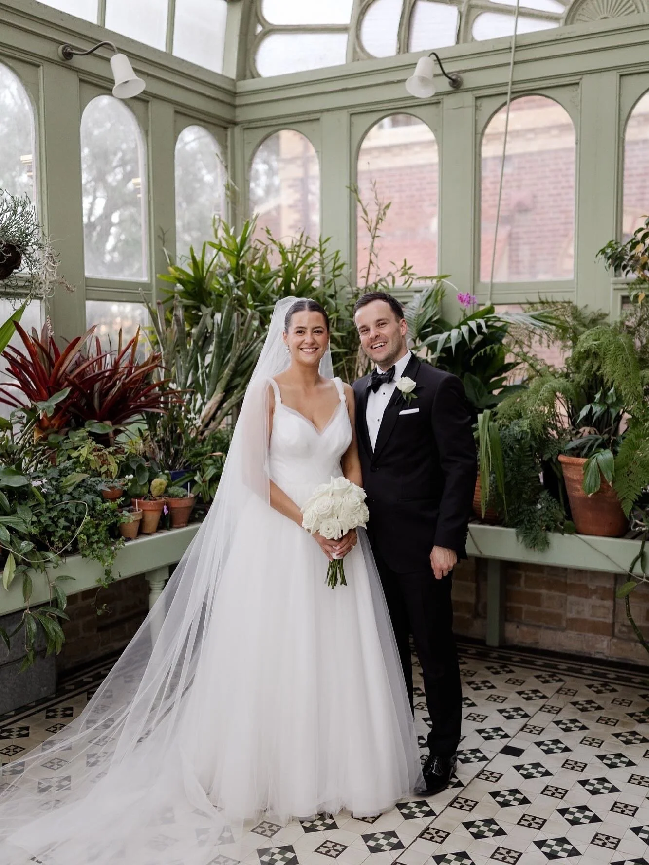 Alex and Cale have literally grown up together. They met as 16-year-olds, with their first date involving a casual leap off a cliff into the deep water below - straight into renowned bull shark territory 😳

At 19 and 20, they packed up their life in