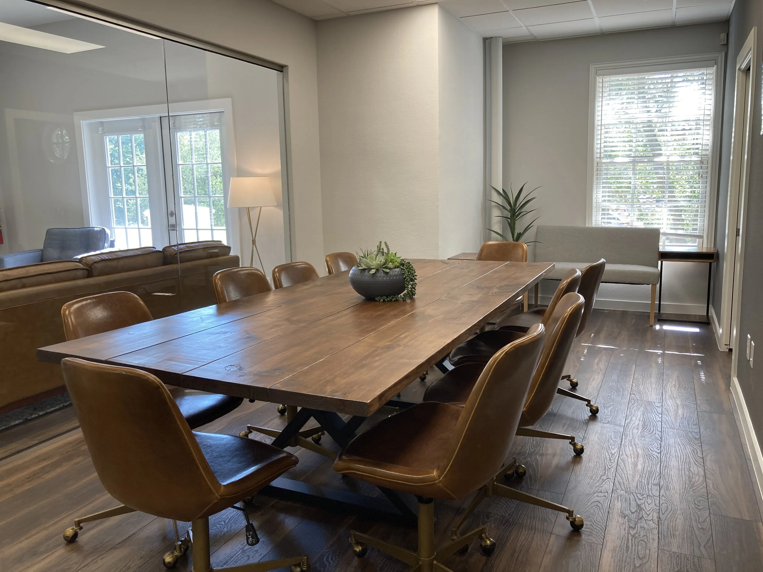 CONFERENCE ROOM 