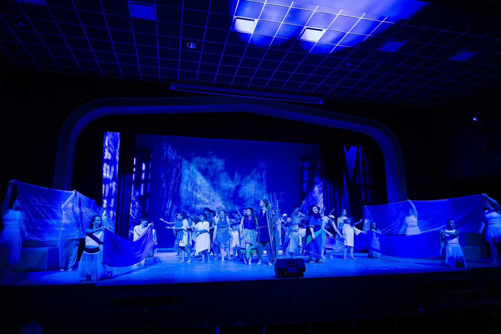 20260415_PoE-Rehearsals_Sa7M4_5547_web.jpg