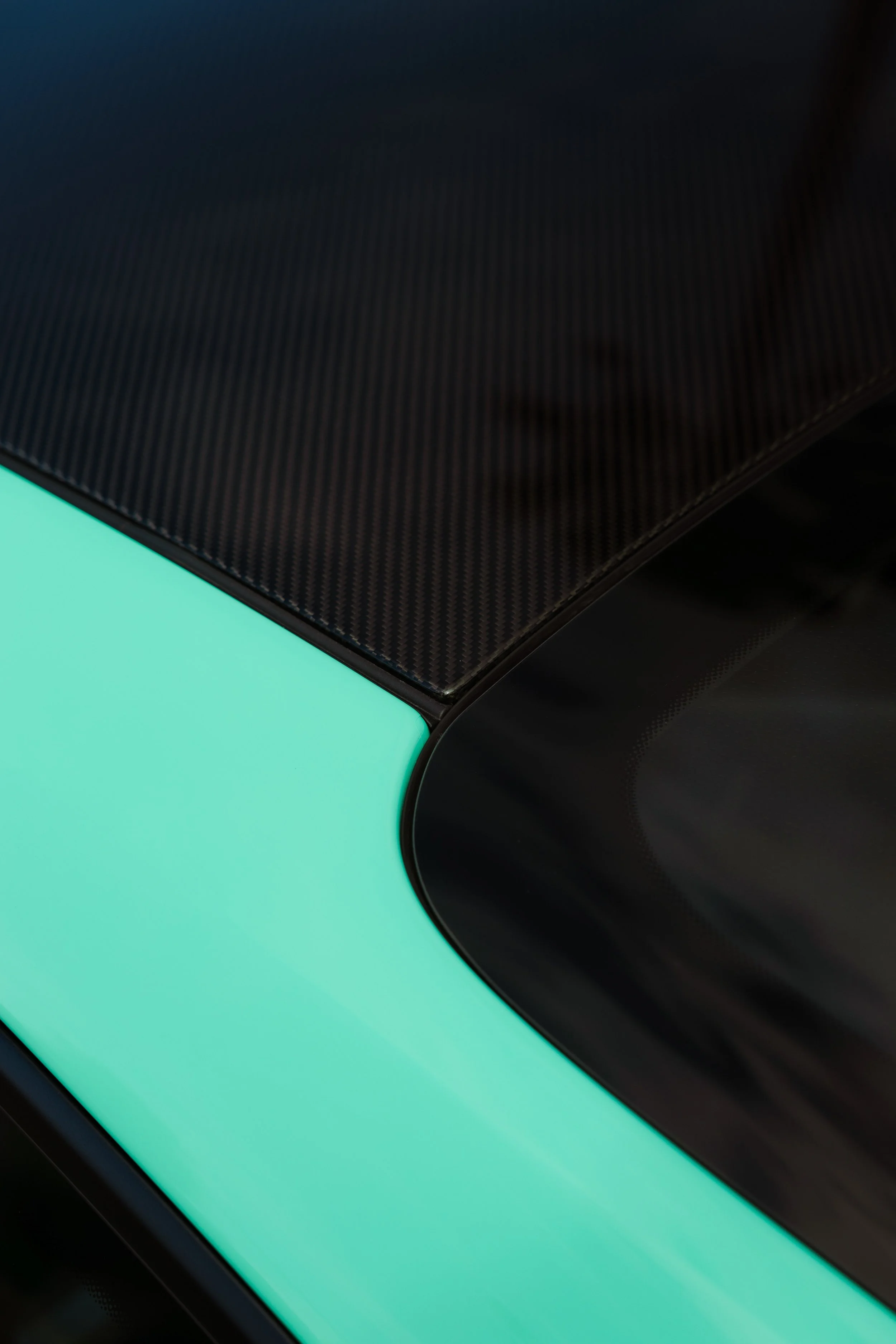 Mint green Porsche 911 GT3 roof edge and carbon roof panel detail in Mona Vale