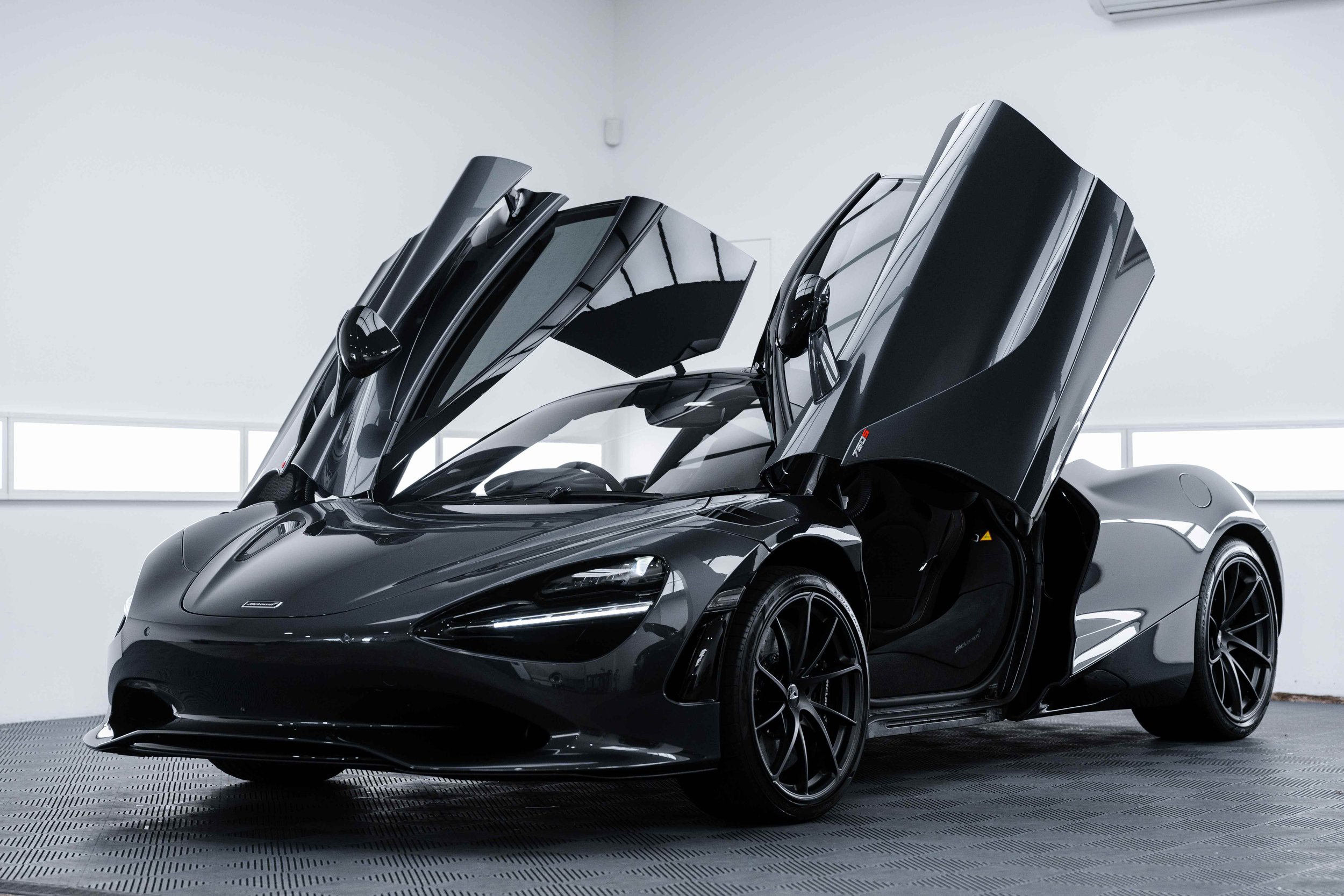 McLaren 750s