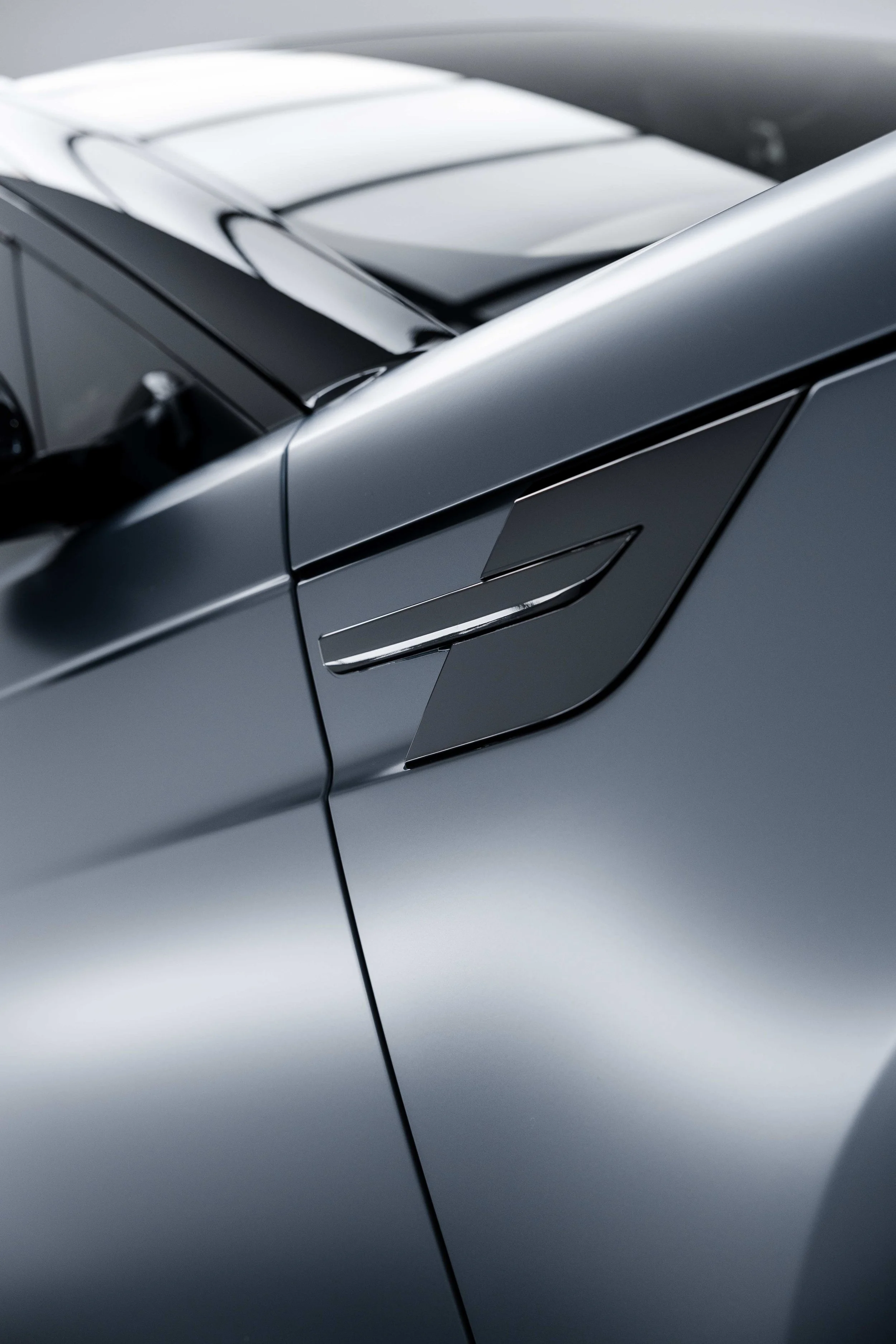 Range Rover Sport roofline and side vent with XPEL Stealth Paint Protection Film in Sydney