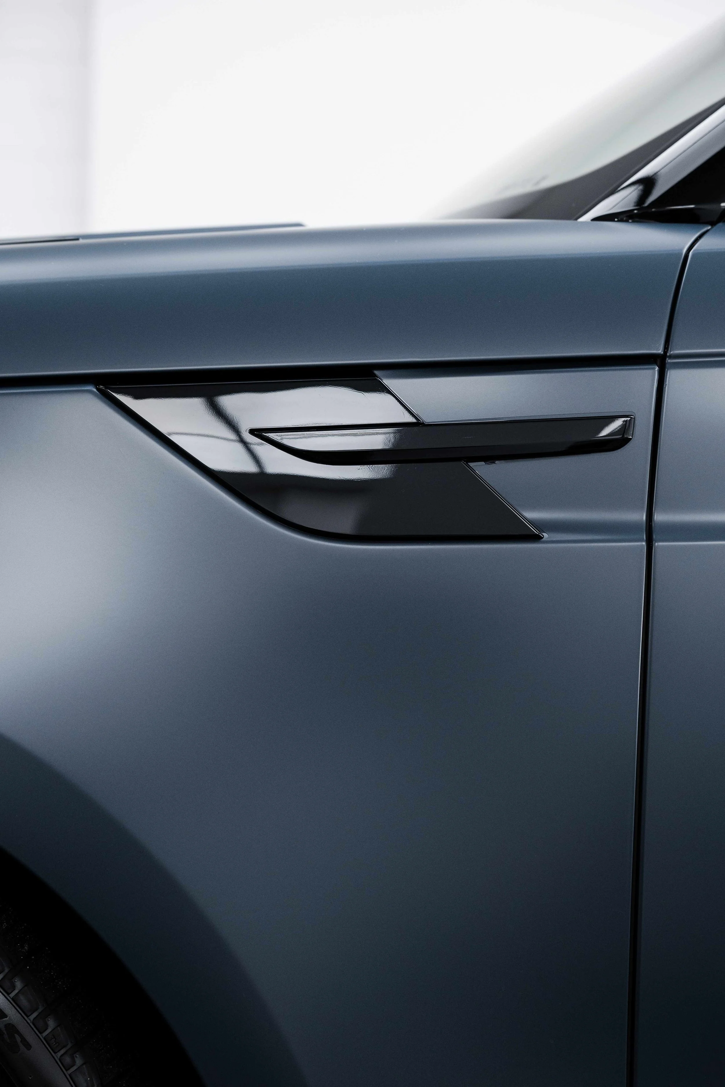 Range Rover Sport side vent and panel with XPEL Stealth Paint Protection Film in Mona Vale