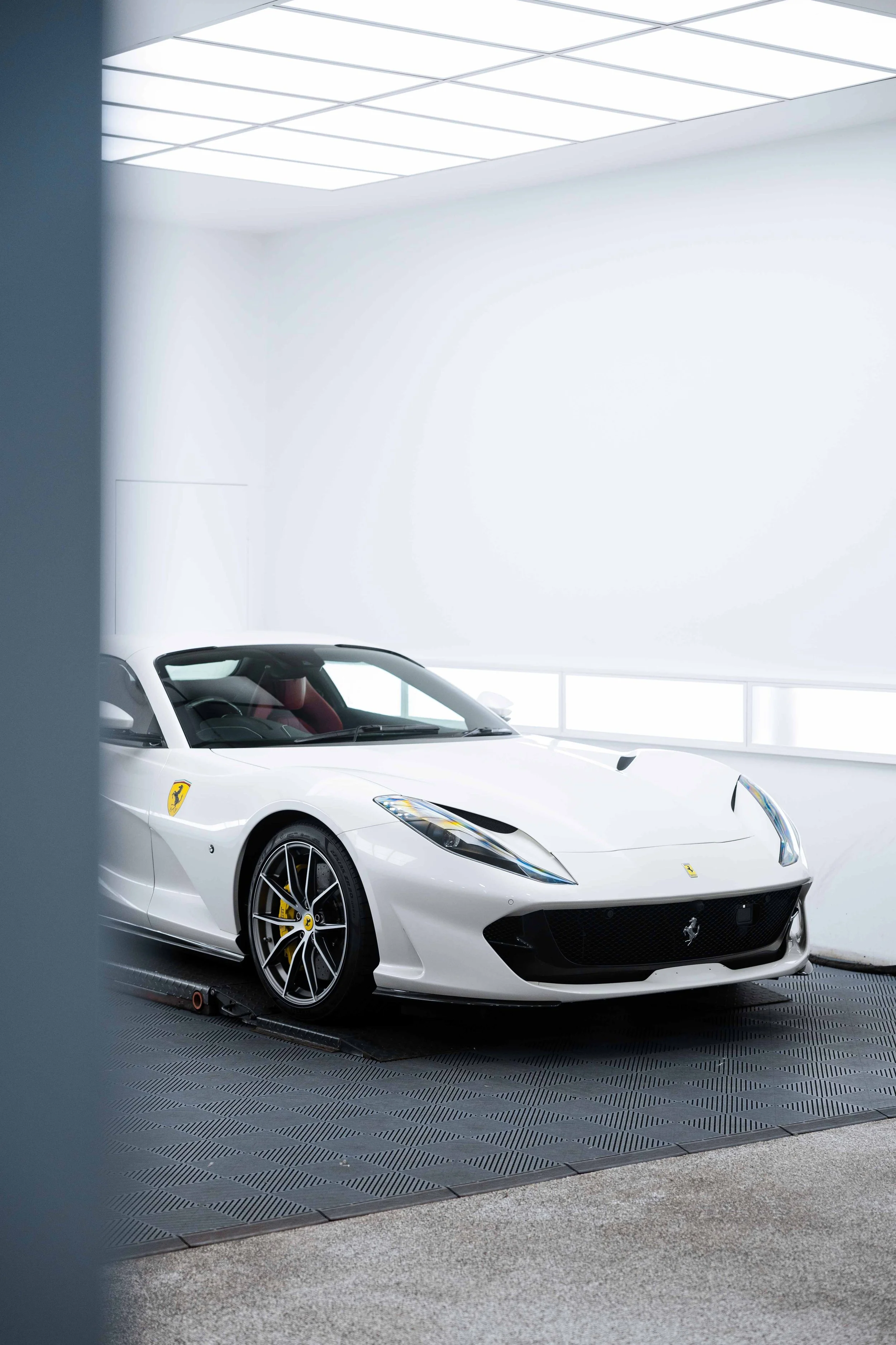 Ferrari 812 GTS