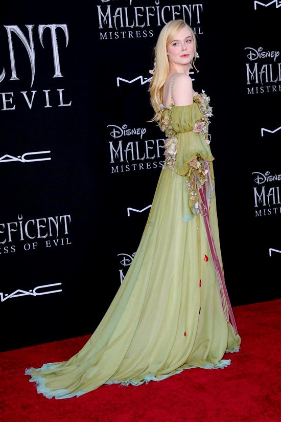 Elle-Fanning-Maleficent-Mistress-Evil-World-Premiere-Red-Carpet-Fashion-Gucci-Tom-Lorenzo-Site-7.jpg