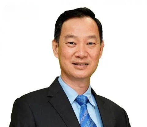 Headshot of Lim Cheong Guan, Managing Director at Top Glove, Malaysia