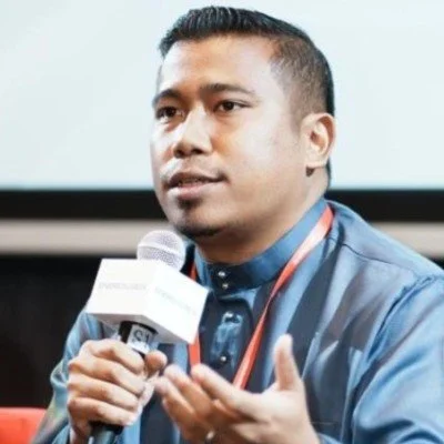 Headshot of Noor Shahiwan, CEO at Suncrox Solar