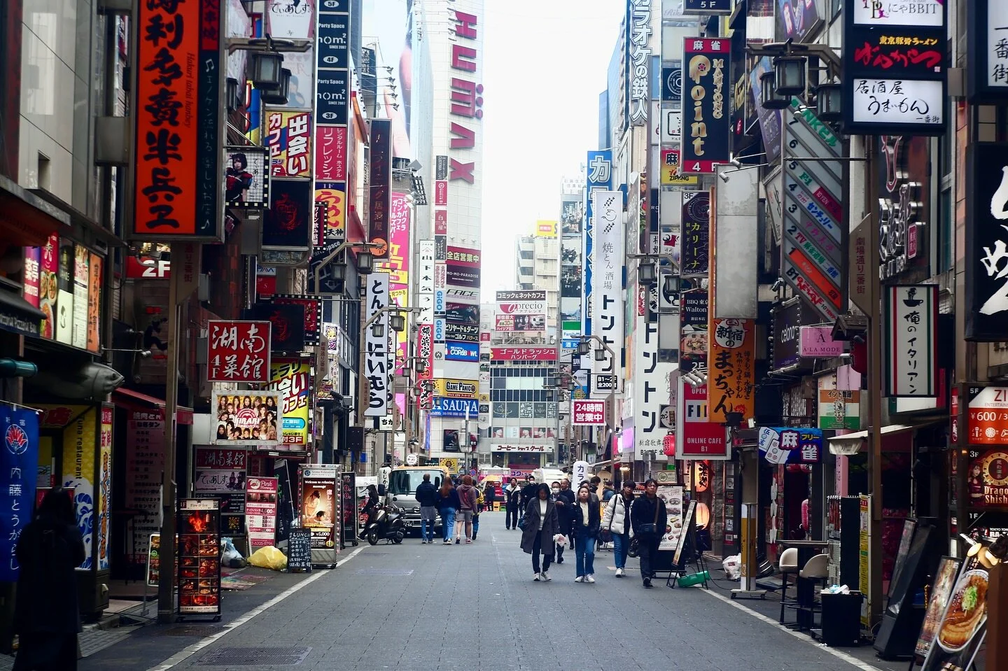 Shinjuku , Tokyo Canon/Helios