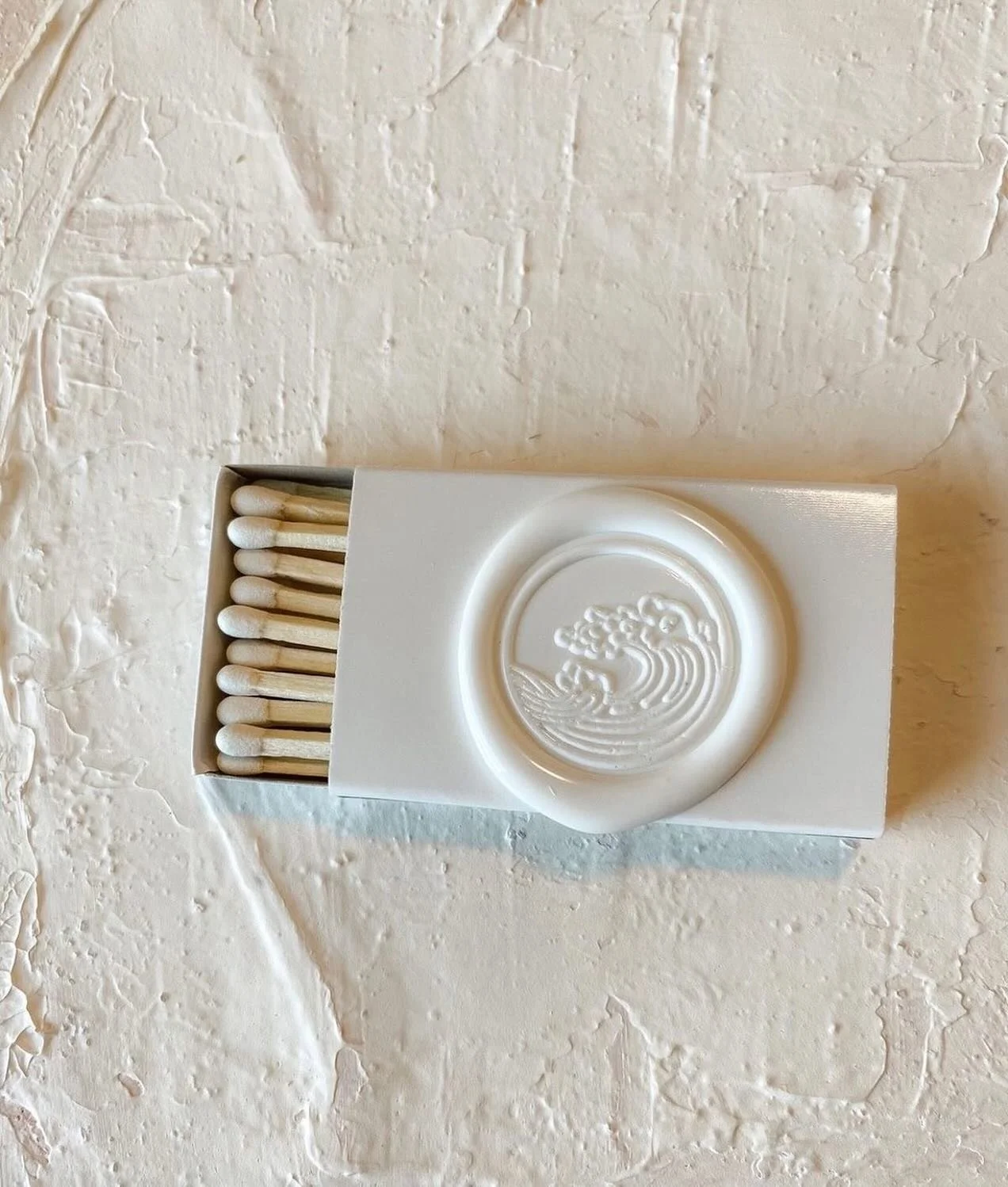 Packing up the future, one box at a time
___________________
⠀⠀⠀⠀⠀⠀⠀⠀⠀
#beyougeraldinealasio