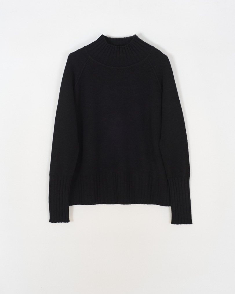 BE DIFFERENT black.jpg