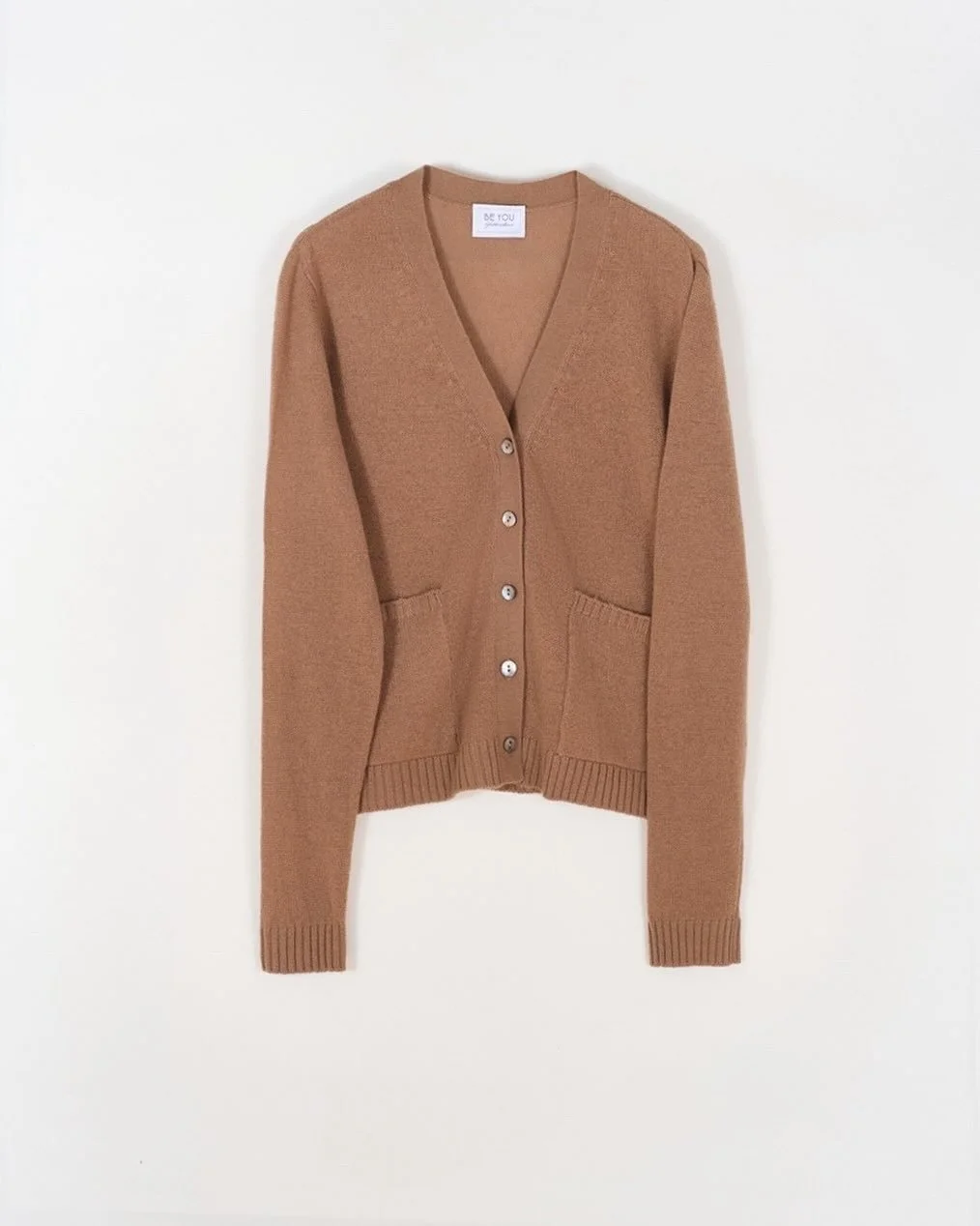 NO SEASON cardigan, perfect for every day 
______________________
⠀⠀⠀⠀⠀⠀⠀⠀⠀
Last days of SALE 50% OFF 💥