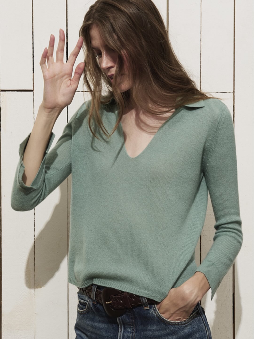 A polo shirt in light cashmere, so cool!
⠀⠀⠀⠀⠀⠀⠀⠀⠀
#beyougeraldinealasio