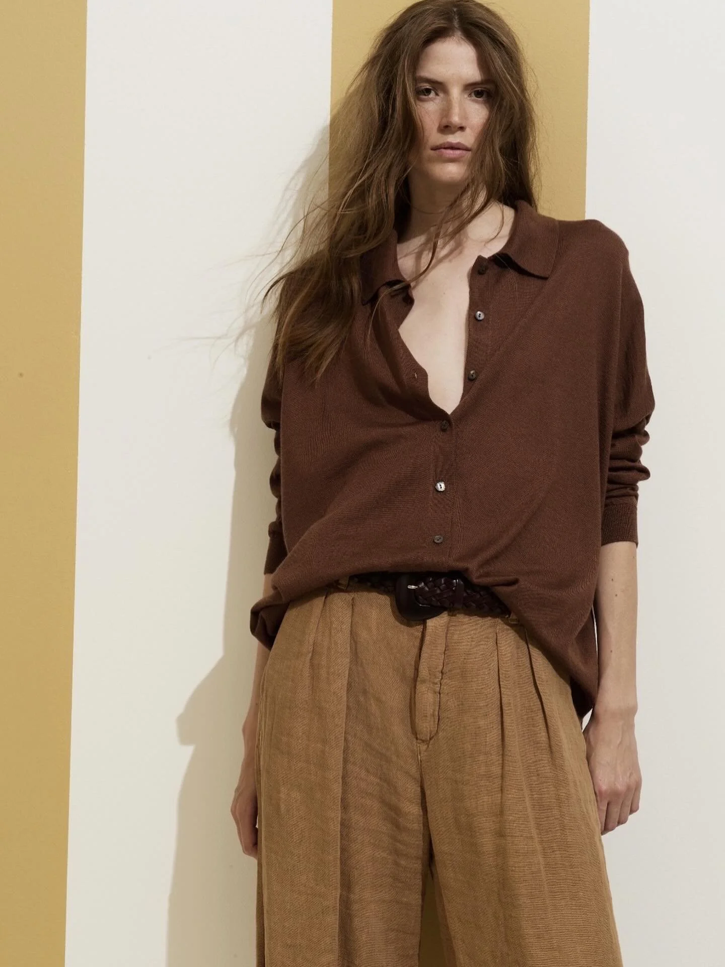 ⠀⠀⠀⠀⠀⠀⠀⠀⠀
The BE LOVING cashmere&amp;silk polo shirt: rich but breathable for warmer months, versatile across minimalist and layered styling.
_______________________________
⠀⠀⠀⠀⠀⠀⠀⠀⠀
#beyougeraldinealasio
⠀⠀⠀⠀⠀⠀⠀⠀⠀