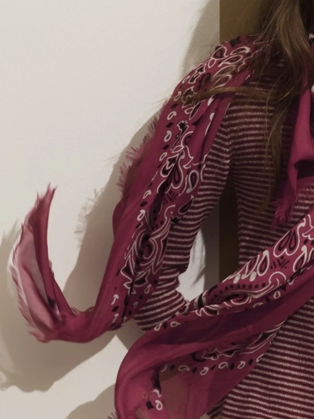 Spring knitwear for brighter days.
Light textures, soft layers, effortless elegance.
Made for longer days and fresh air moments
⠀⠀⠀⠀⠀⠀⠀⠀⠀
#beyougeraldinealasio
#ss2026