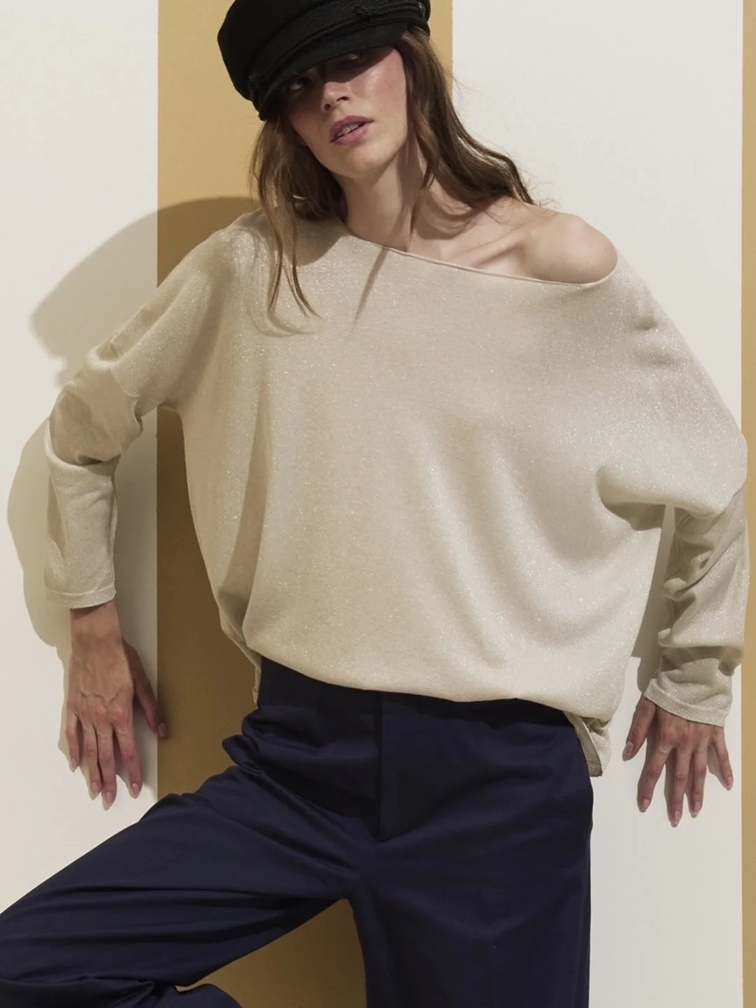 Our lurex knit brings light, fluidity and a touch of understated glamour&mdash;perfect from day to night. ✨
______________________
⠀⠀⠀⠀⠀⠀⠀⠀⠀
#beyougeraldinealasio
#ss26