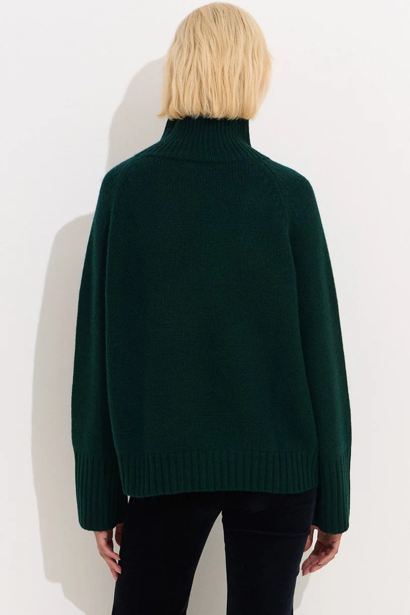BE SPARKLING hunter green back.jpg
