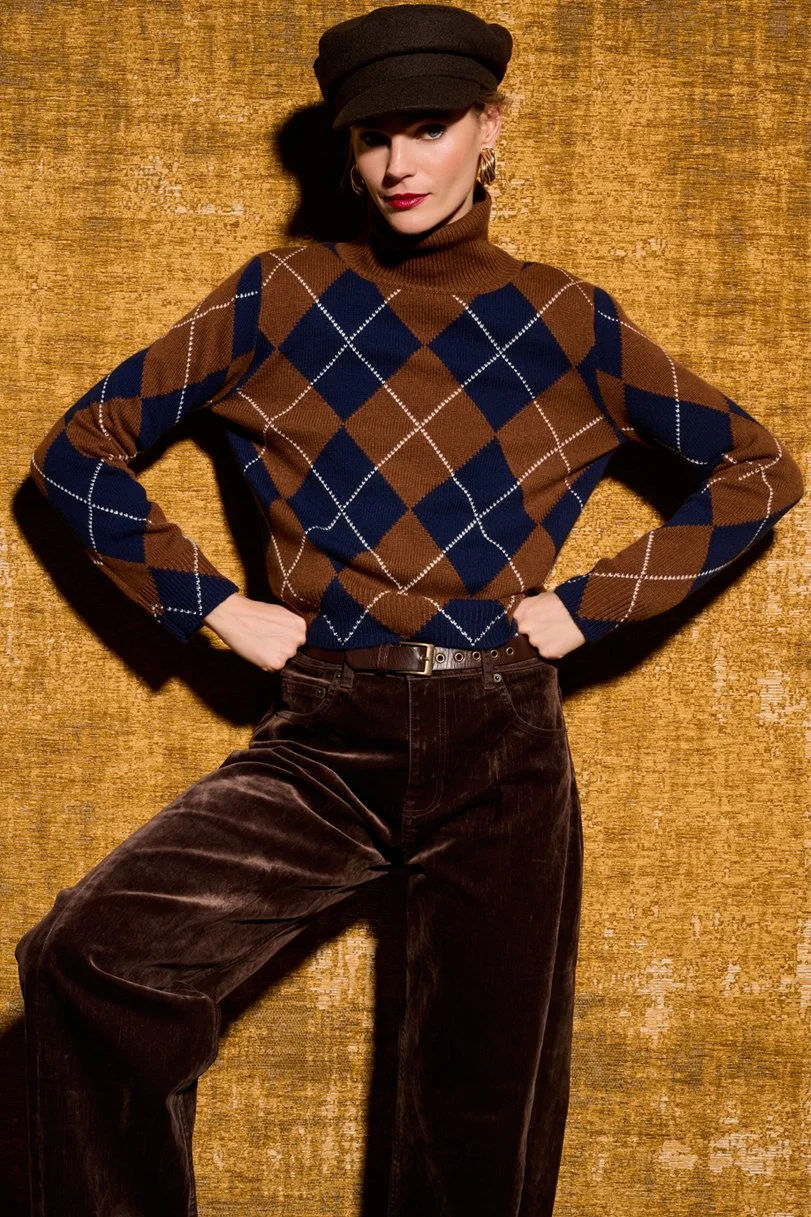 BE RARE leather brown-french blue-white front.jpg