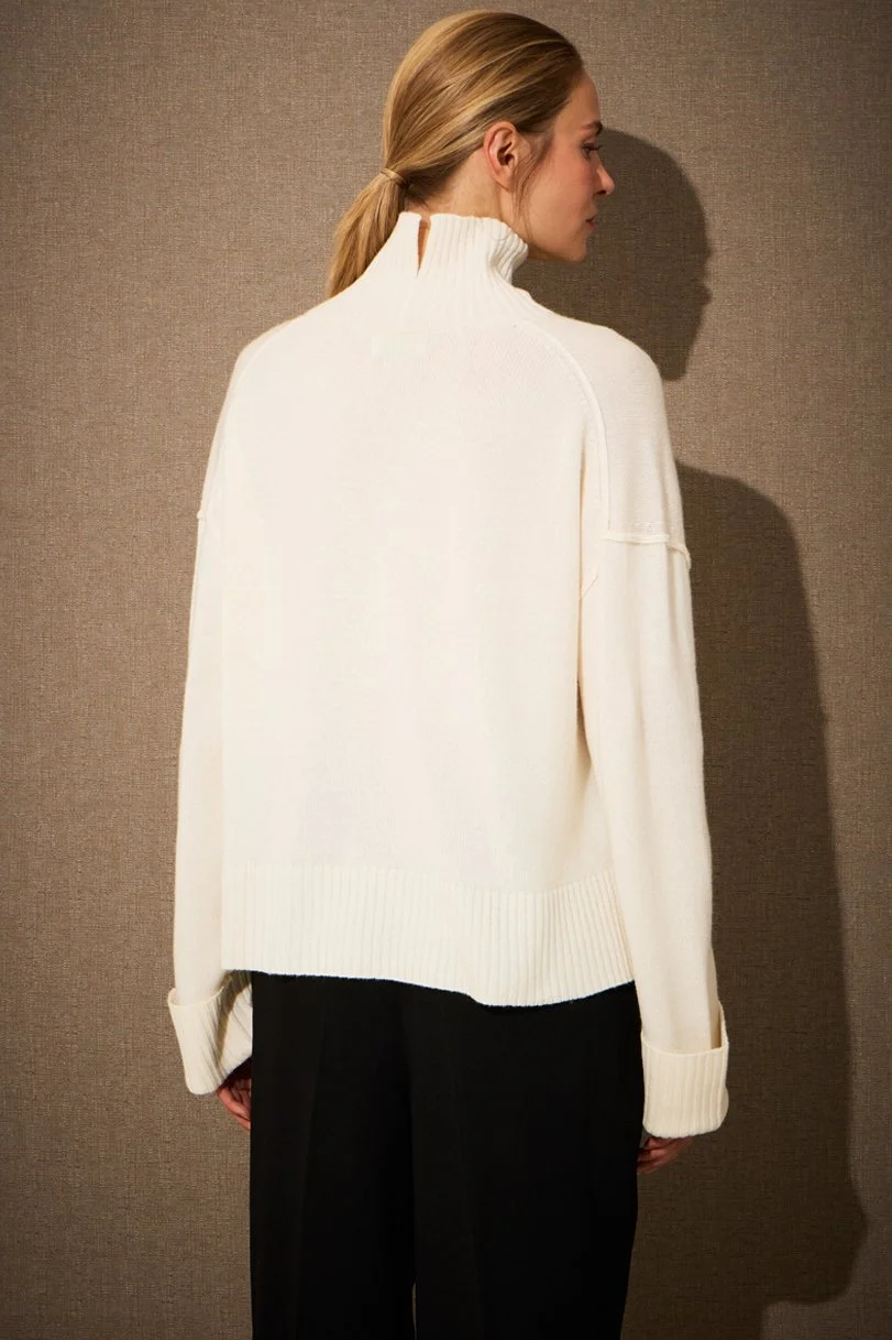 BE TASTY white back.jpg