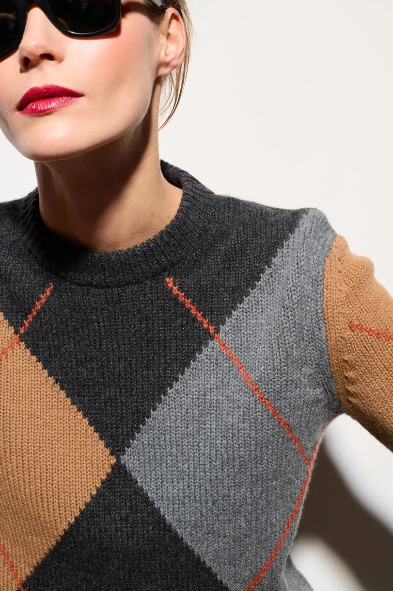 BE MOVING charcoal-dkgrey-camel-borange front detail.jpg