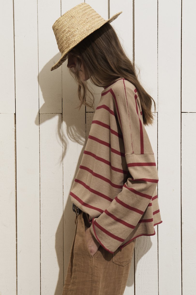 STRIPPED "BE ART" BOAT NECK