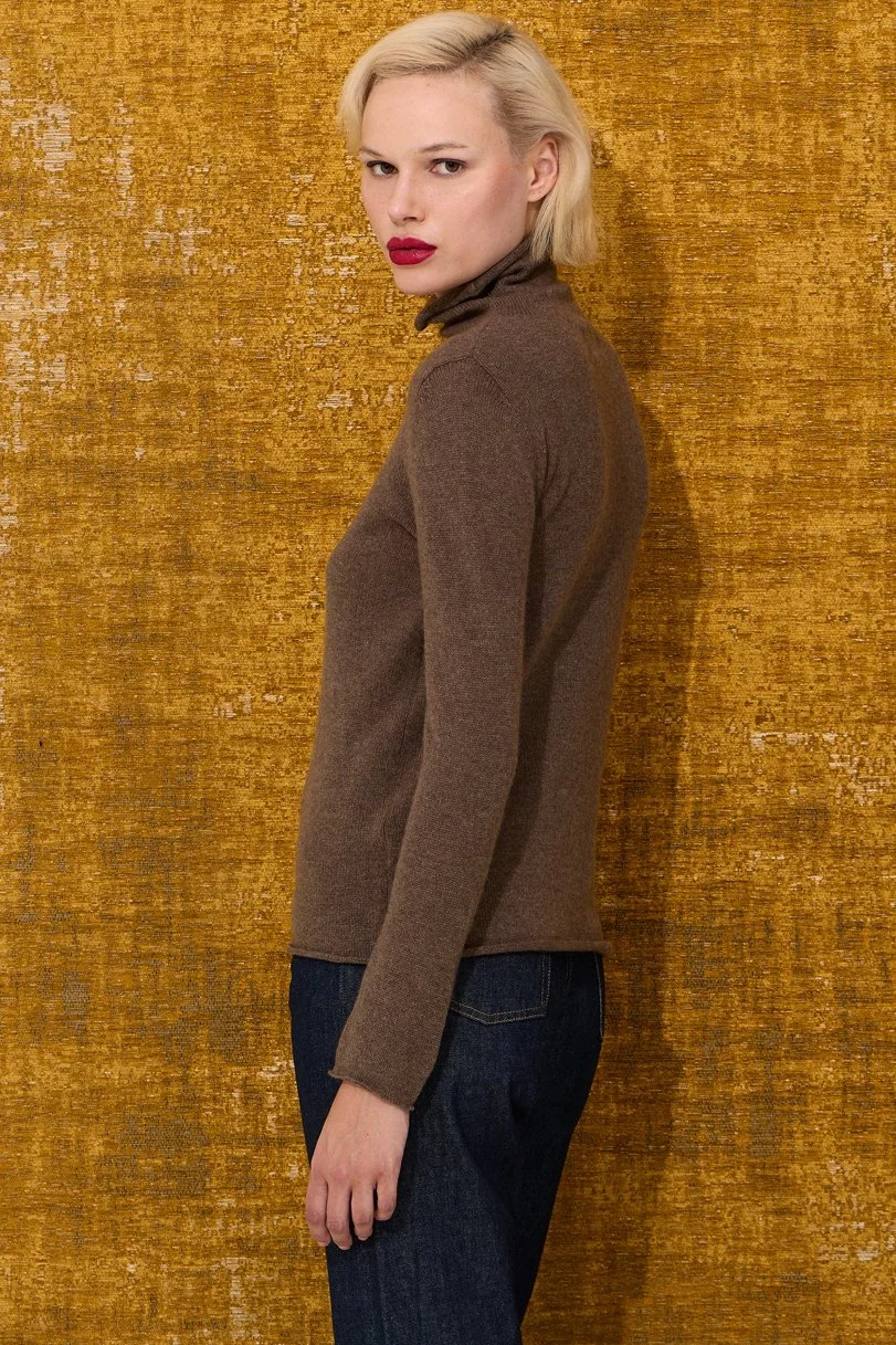 BE CHARMING noisette back-side.jpg