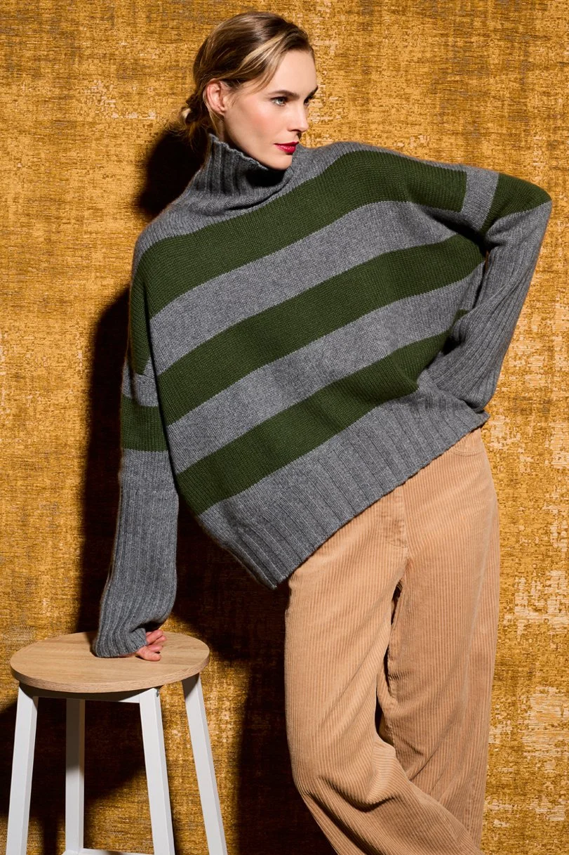 DON'T BE SHALLOW dkgrey-loden green front.jpg