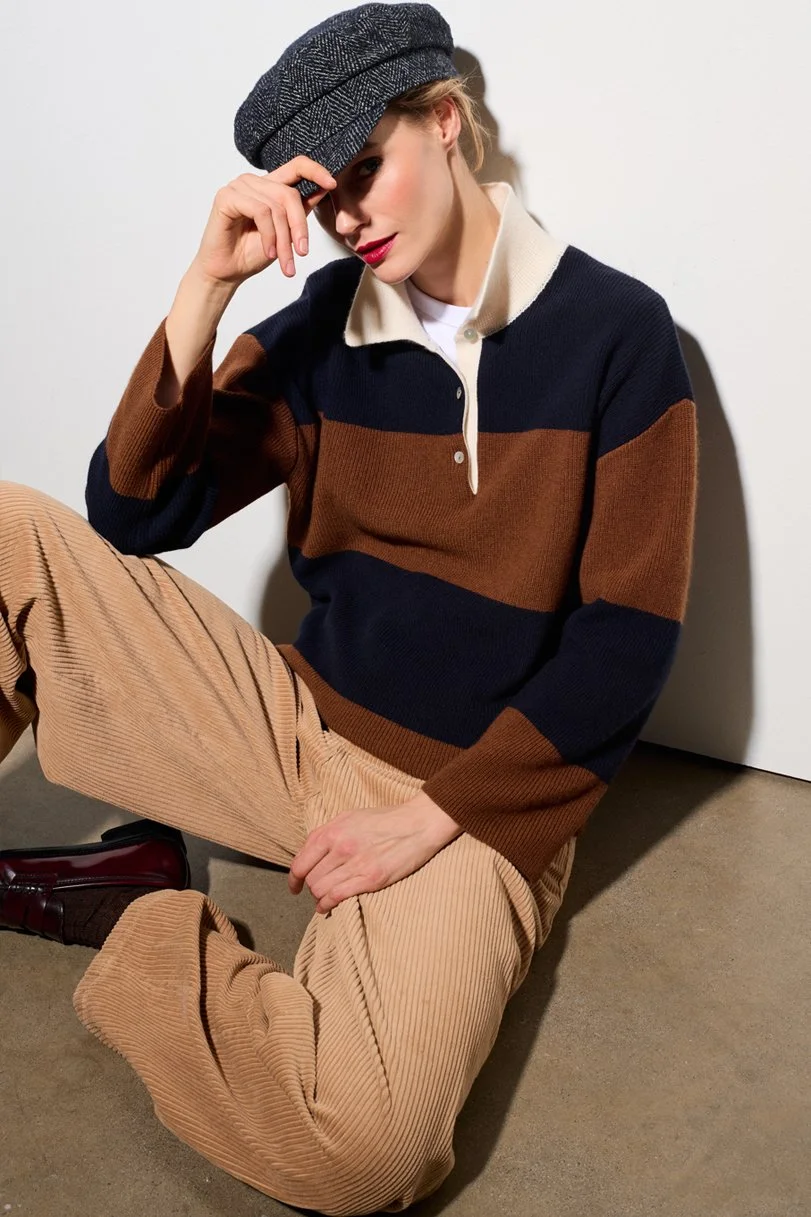 STRIPED OVER "BE DAISY" POLO NECK